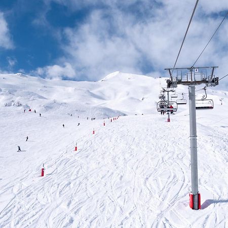 Hotel & Spa Monasterio De Boltaña Екстериор снимка Ski lift in the resort