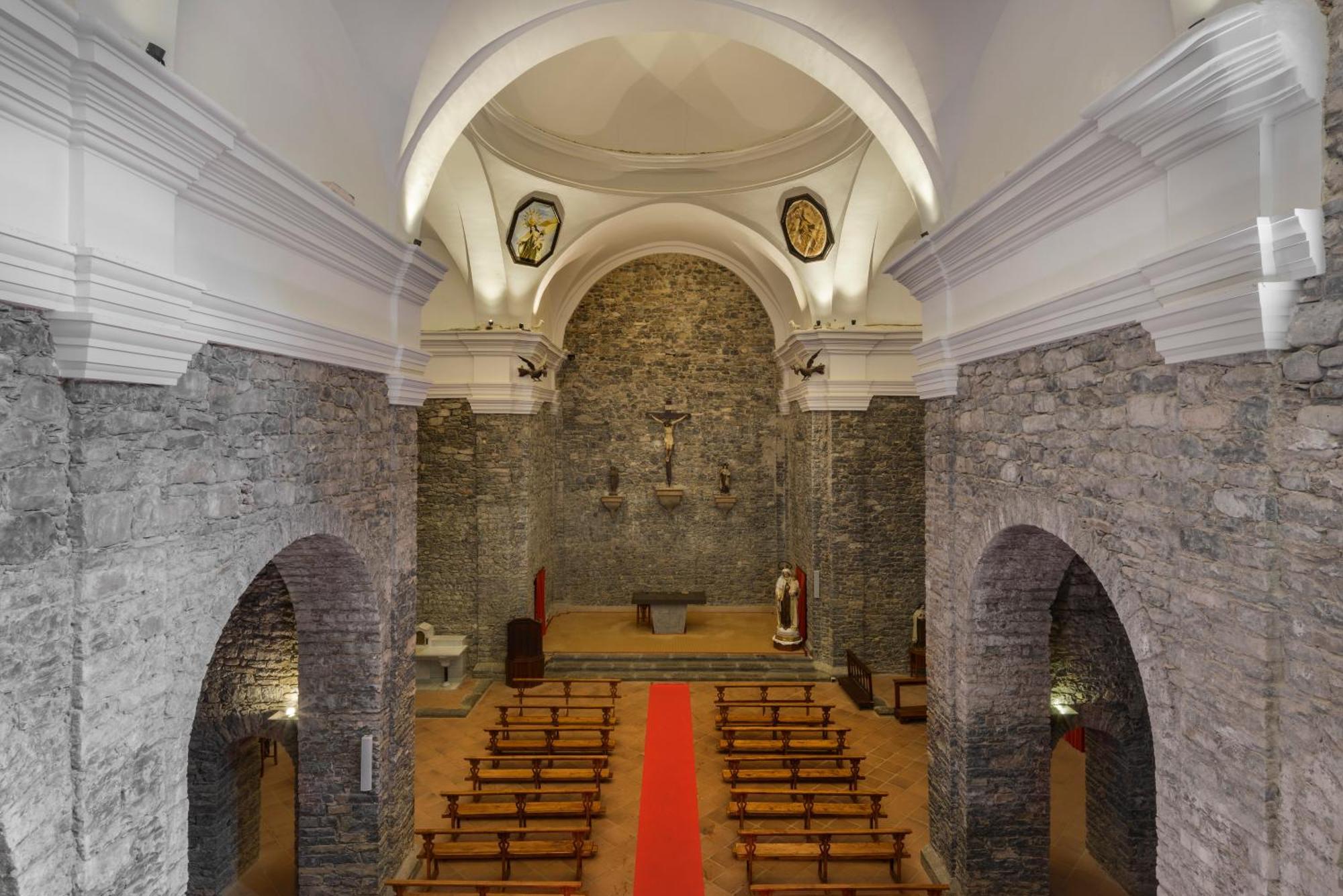 Hotel & Spa Monasterio De Boltaña Екстериор снимка Interior of the church