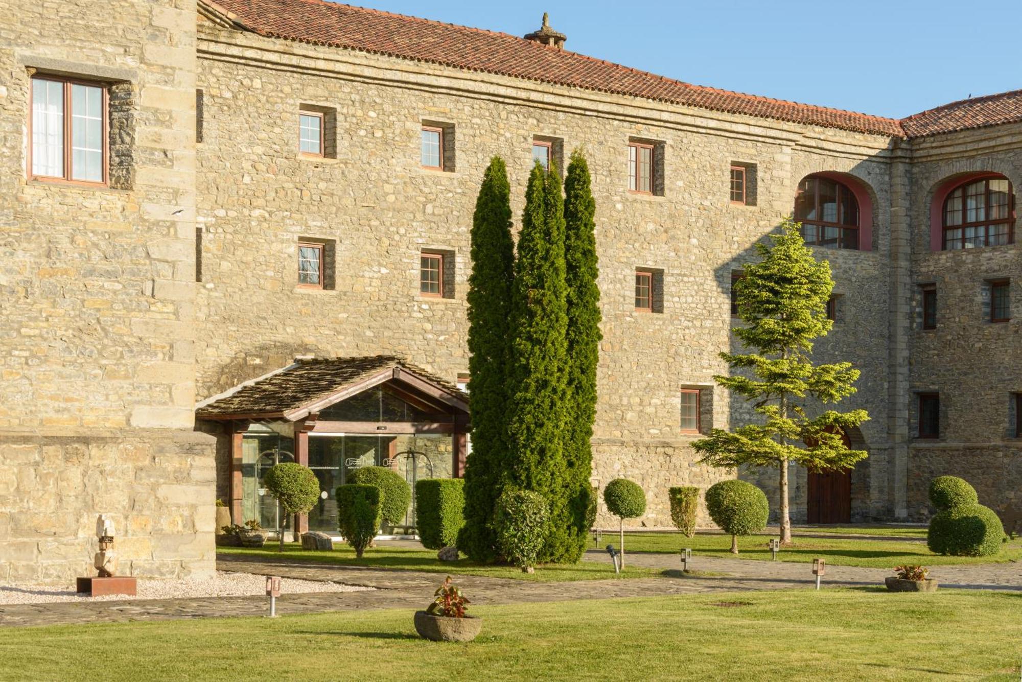 Hotel & Spa Monasterio De Boltaña Екстериор снимка The monastery of San Salvador de Ovila