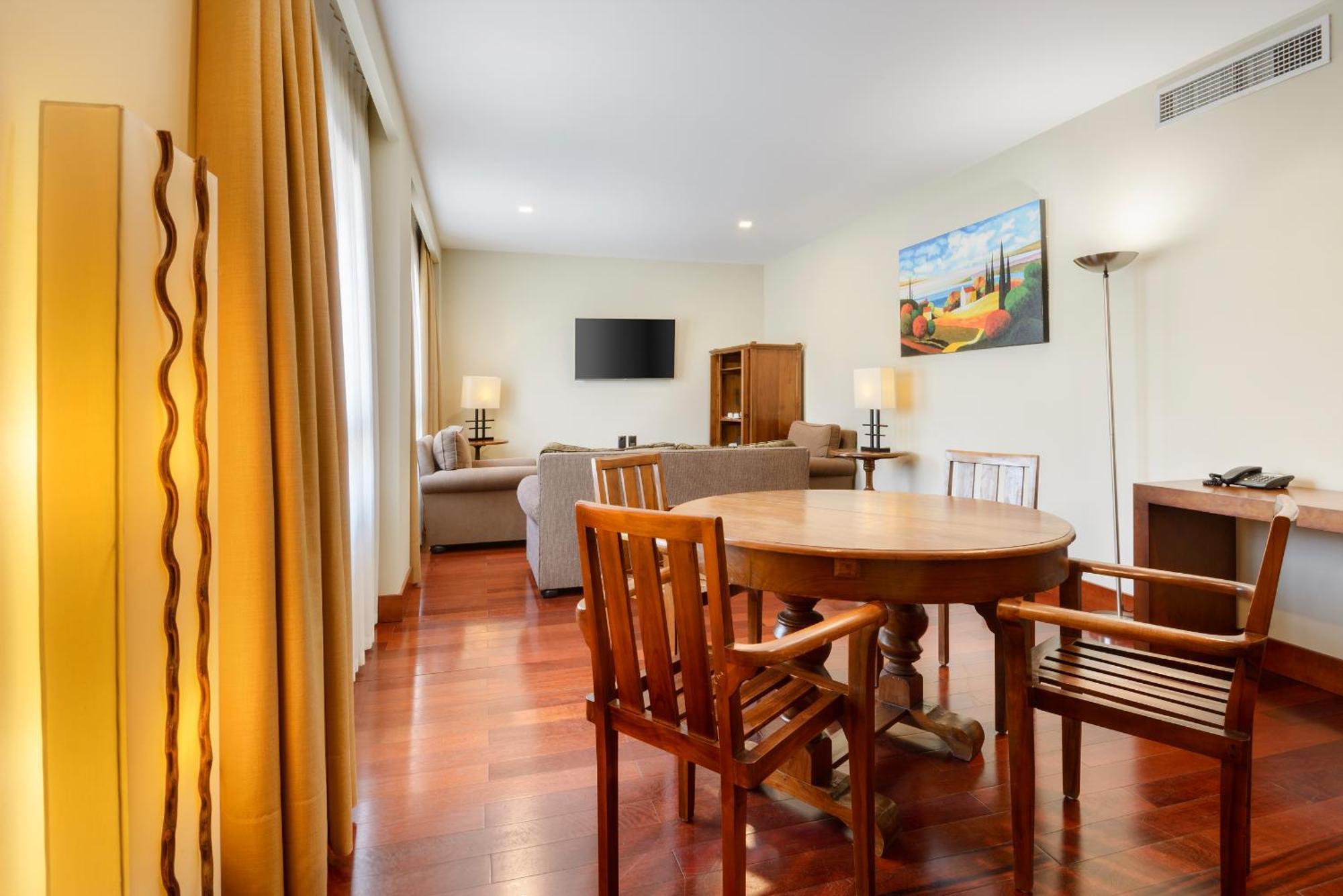 Hotel & Spa Monasterio De Boltaña Екстериор снимка Suite